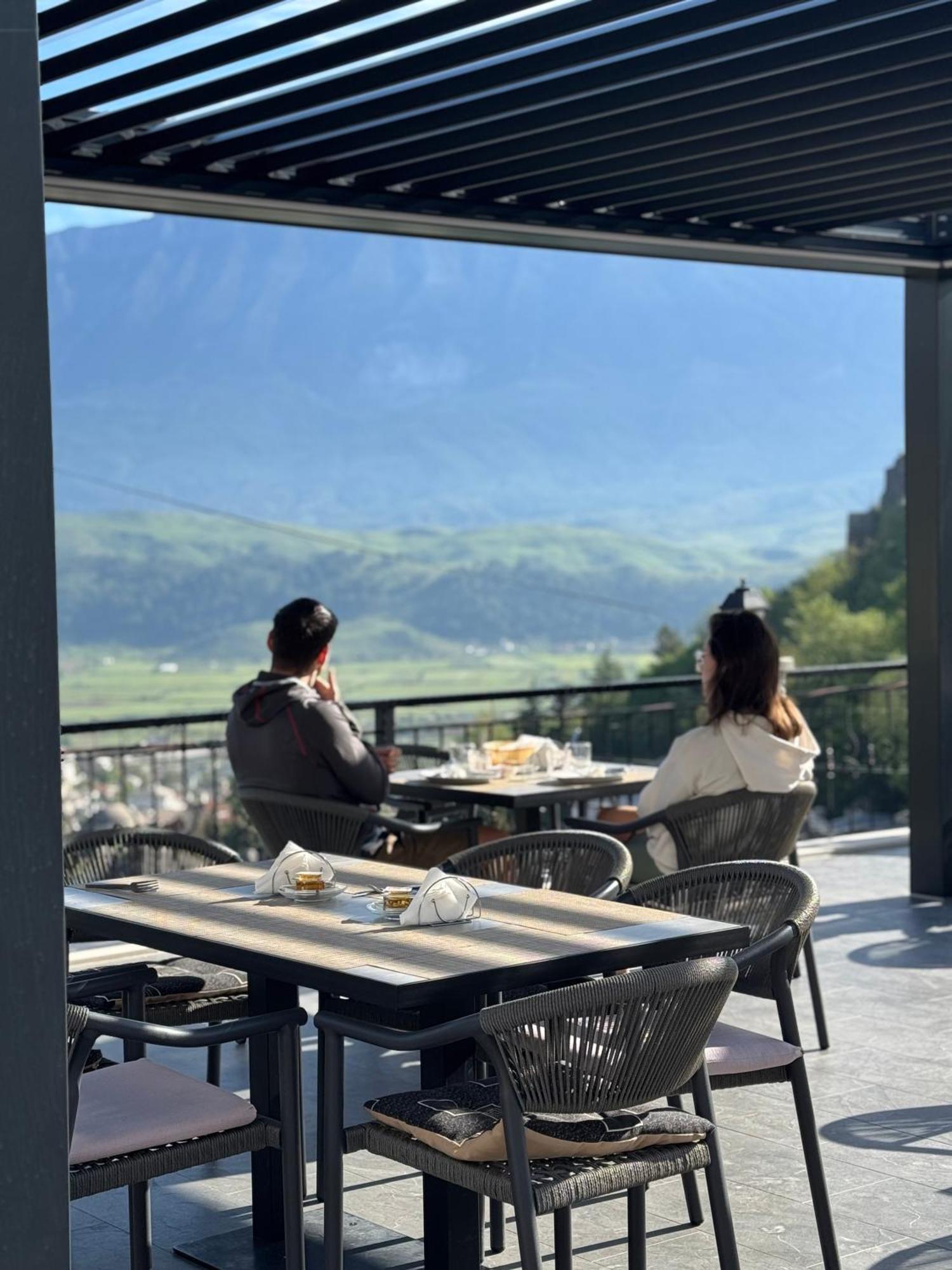 Castle Hotel Gjirokastër Exterior foto